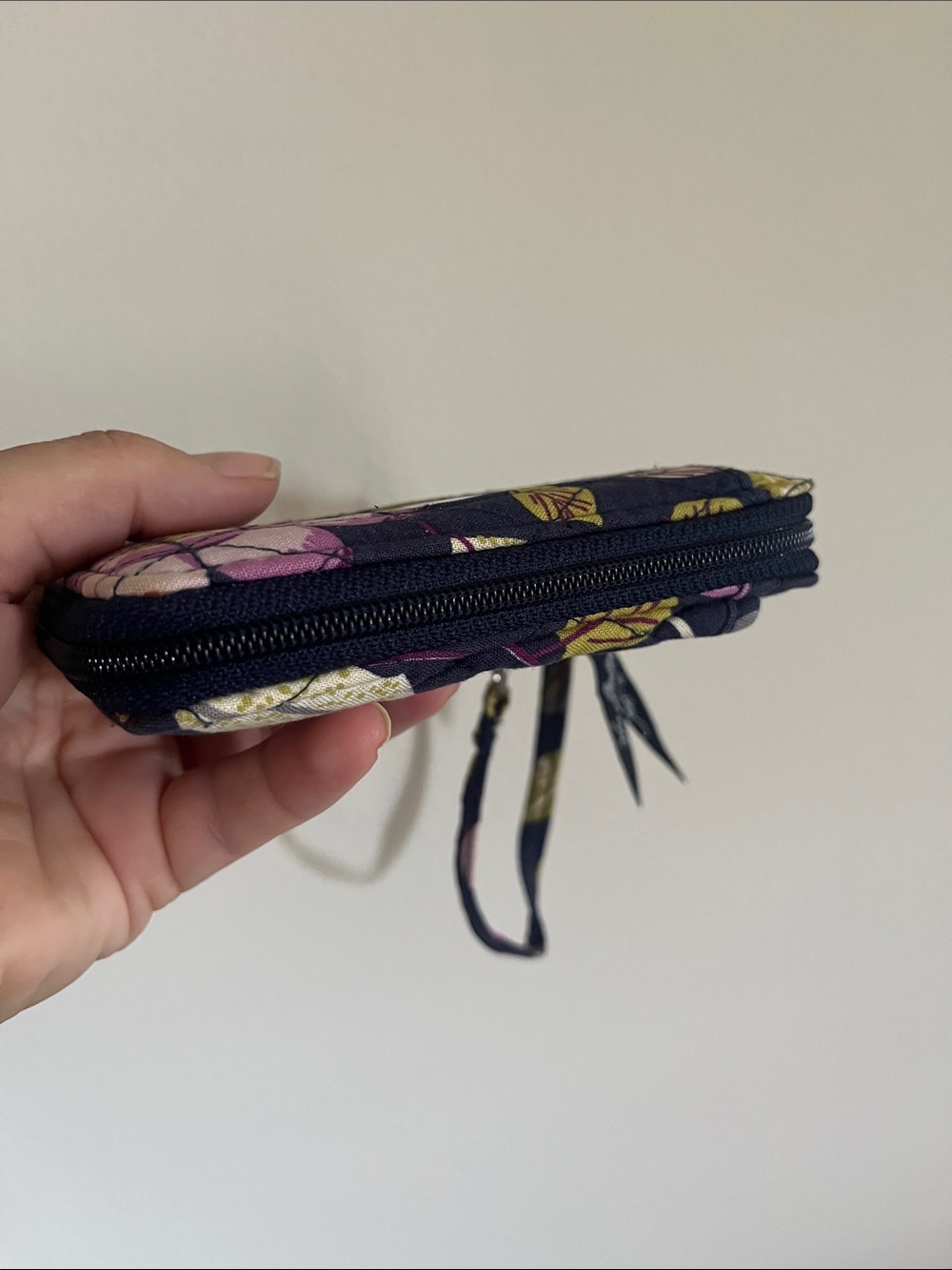Vera Bradley Plumb Petals Nightingale Patterns Compact Wristlet Wallet - Picture 9 of 10